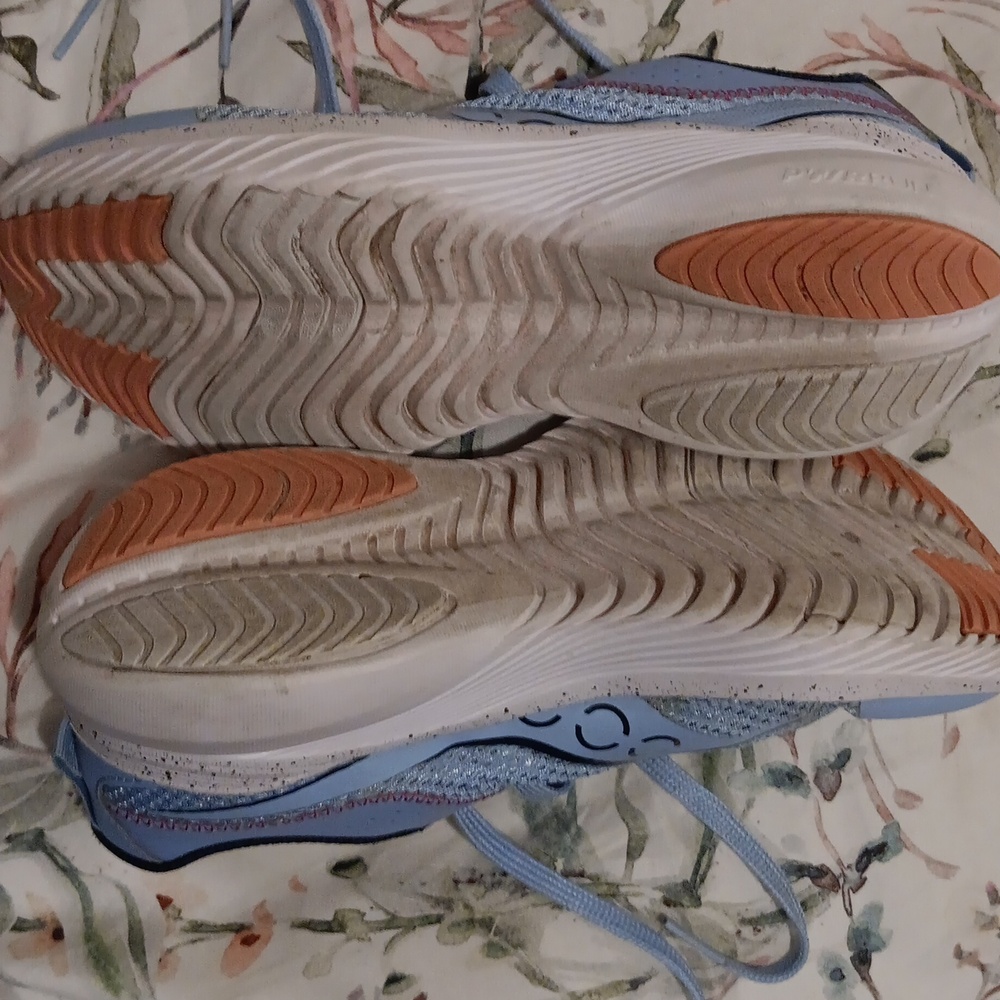 Saucony Girls Shoes - Picture 6 of 6